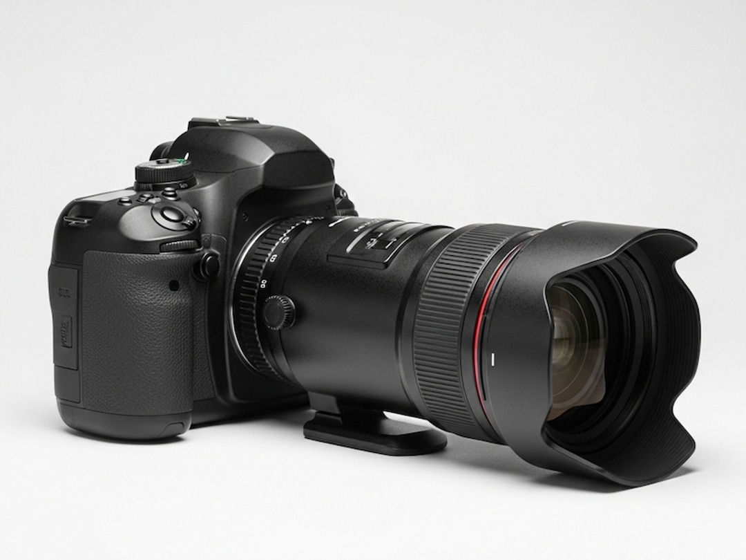 Consumer electronics product photo — original input